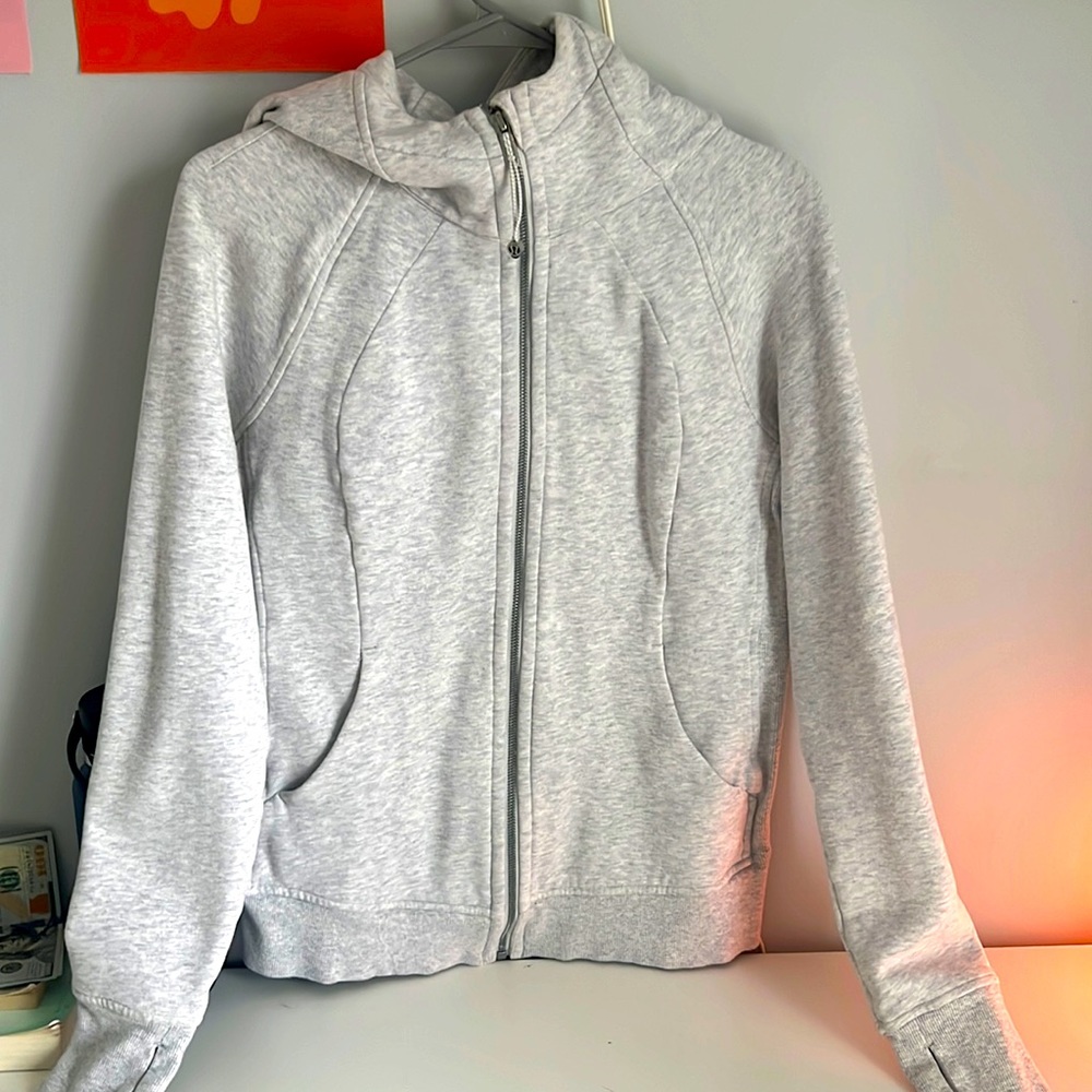 Women’s LULULEMON scuba FULL ZIP hoodie